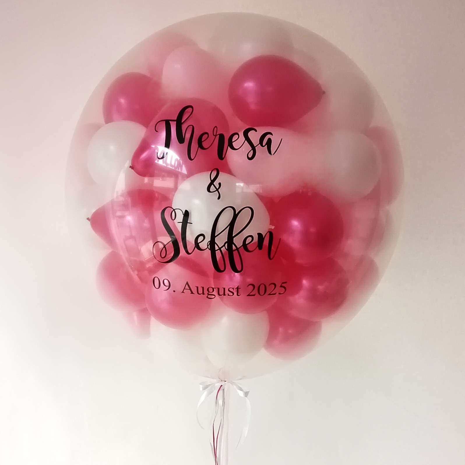 Exploding Ballon mit bis zu 80 runden Innenballons- personalisiert