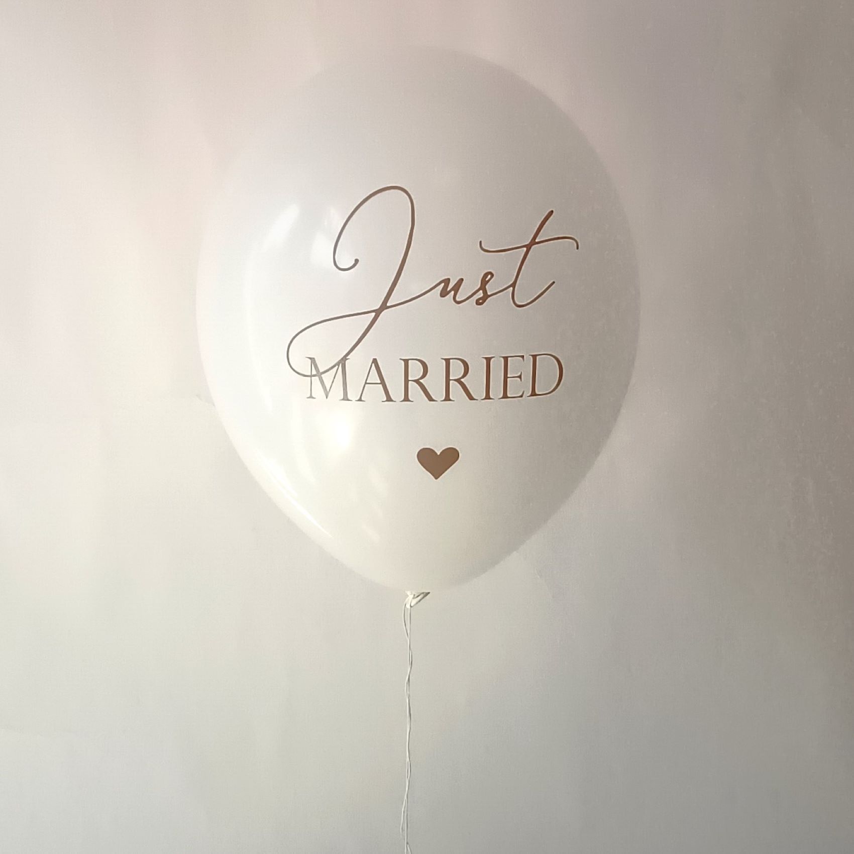 Ballons steigen lassen – Just Married