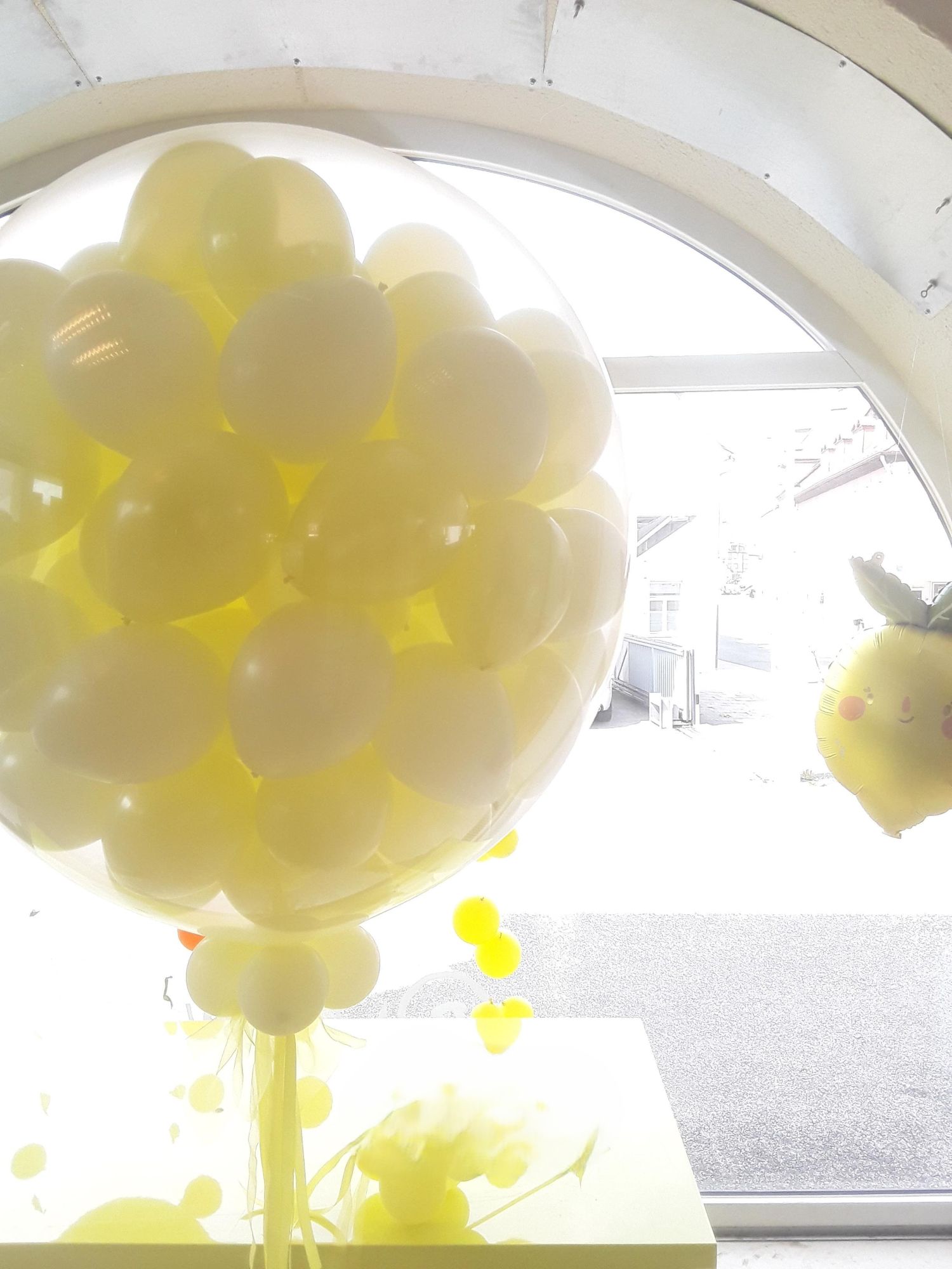Exploding 129 € gelbe Innenballons
